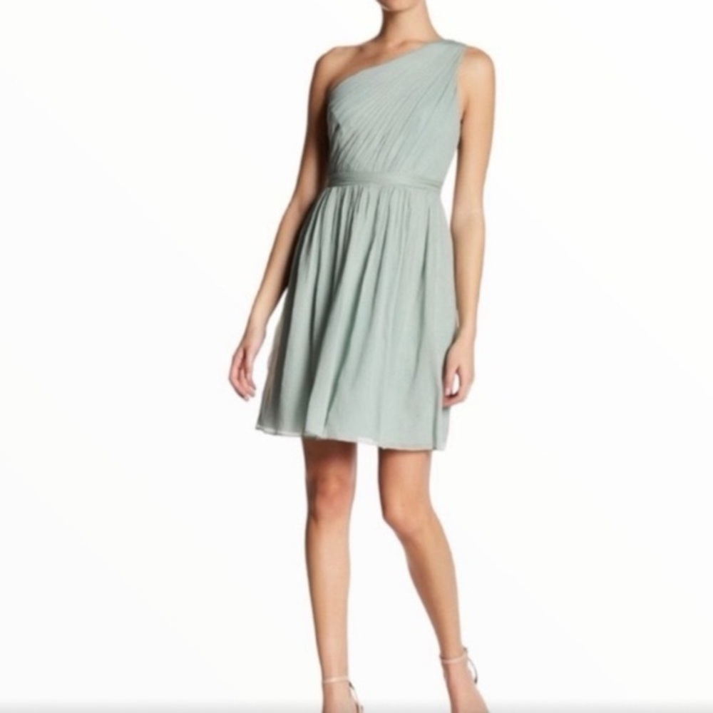 Cocktail dress, wedding dress